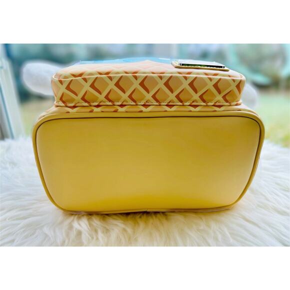 *NEW & RARE* Loungefly SDCC 2024 Sanrio Cinnamoroll Ice Cream Scented Backpack - Picture 9 of 10